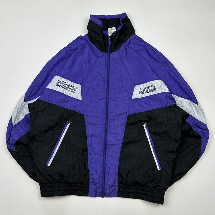 Куртка від бренду Puma