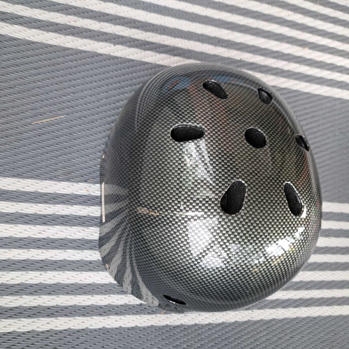 Kask do jazdy na rolkach/deskorolce