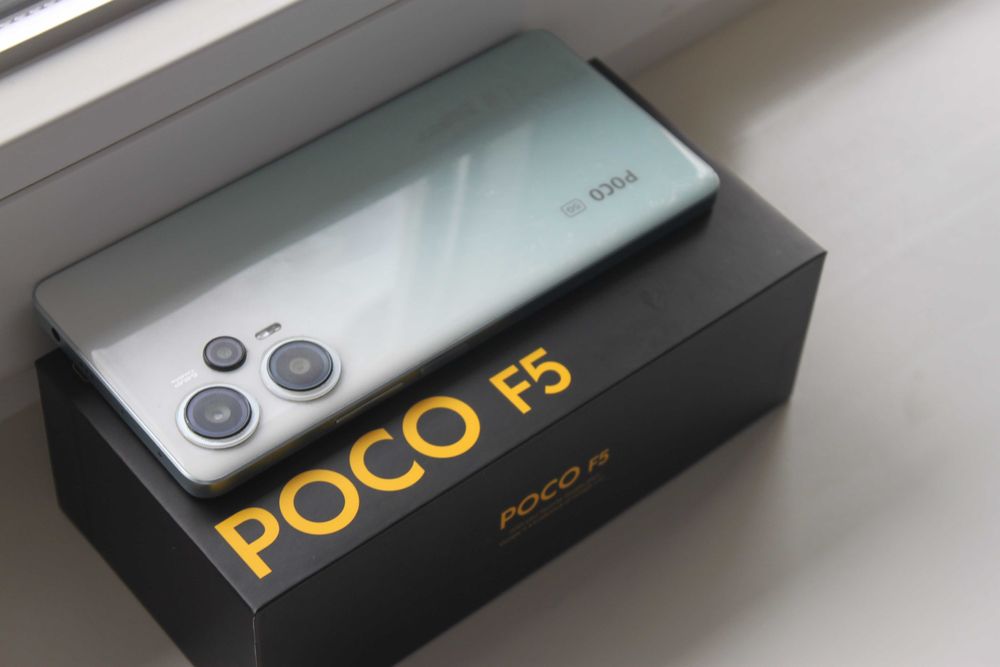 Poco f5 (12/256)