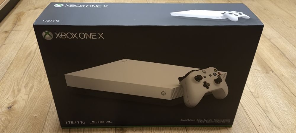XBOX ONE X 1TB Robot White Special Edition z sleevem
