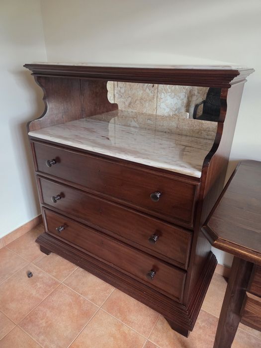 Mobília de Quarto Completa em Madeira Maciça e Mármore Genuíno (Cama, Cómoda, Secretária e 2 Mesas de Cabeceira)