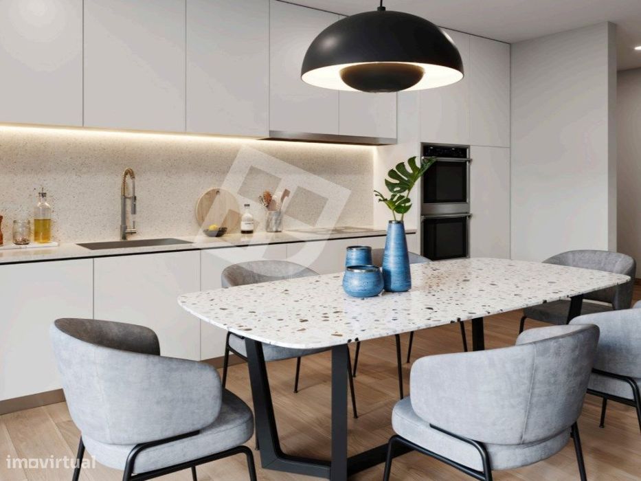 Apartamento T1 c/ varanda - Junto à Universidade Aveiro