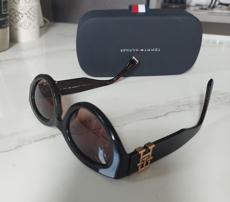 Óculos de sol Tommy Hilfiger
