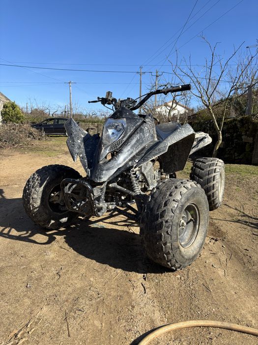 Vendo, moto cuatro 125,11 cilovotios