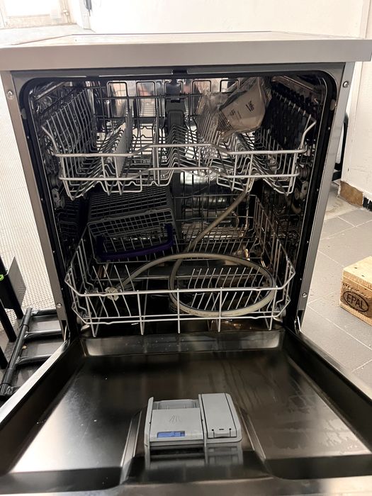 Máquina de Lavar Loiça BEKO DVN05320X (13 Conjuntos - 59.8 cm - Inox)