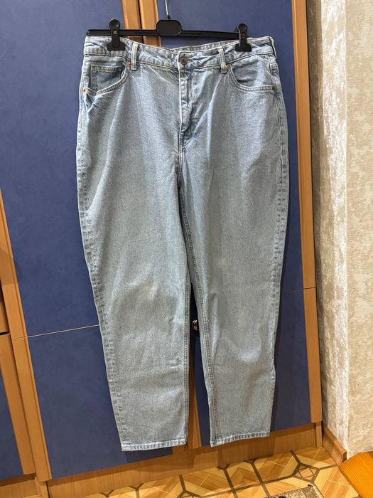 Жіночі джинси моми