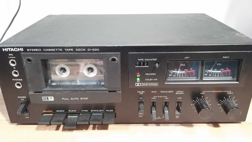 Magnetofon deck Hitachi D-220