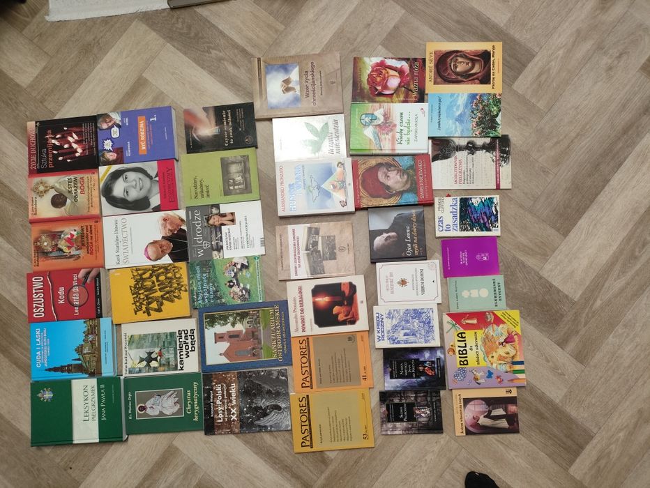 Zestaw religia wiara duchowość kościół 41 szt.