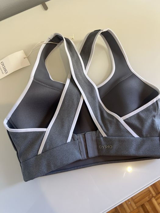 Top desportivo Oysho, novo e com etiqueta