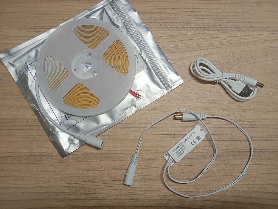 Світлодіодна стрічка з датчиком руху