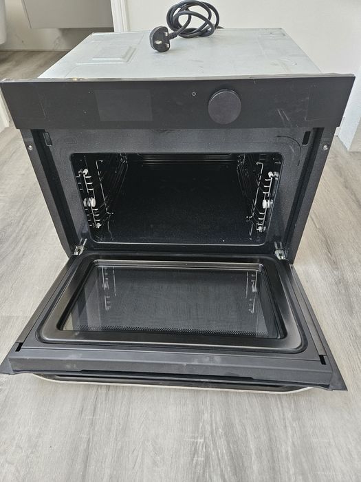 Forno microndas por esteriar  samsung