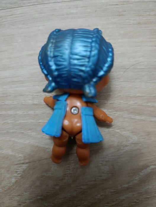 Laleczki imitowanie lalkami lol