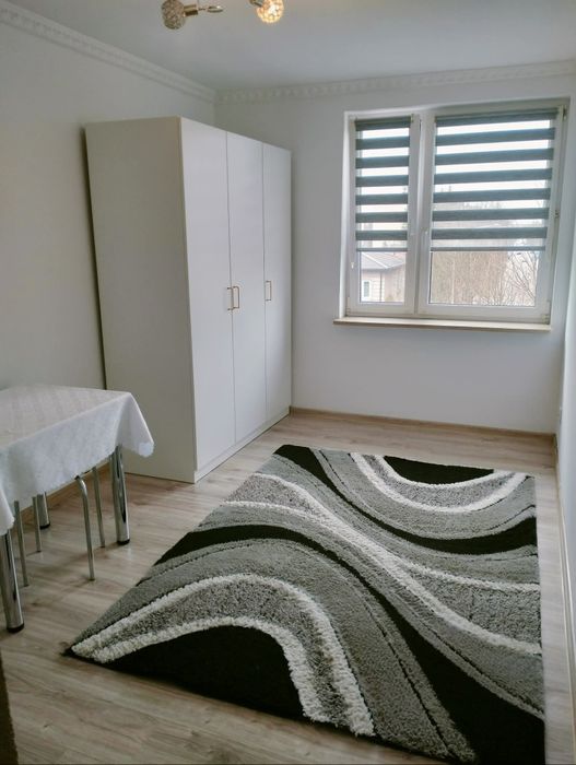 Sprzedam mieszkanie dwupokojowe w samym centrum Łukowa  33m2  świeżo pomalowane