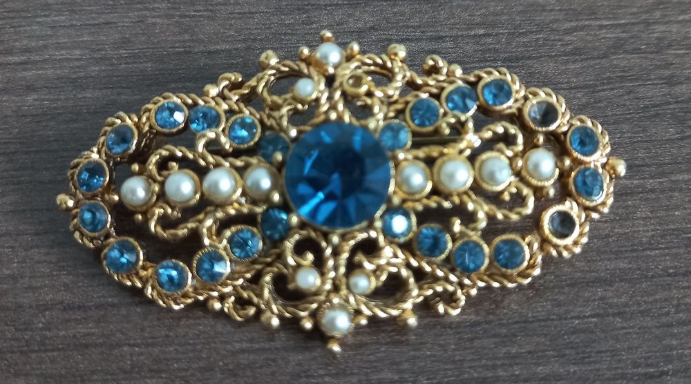 Stara broszka vintage