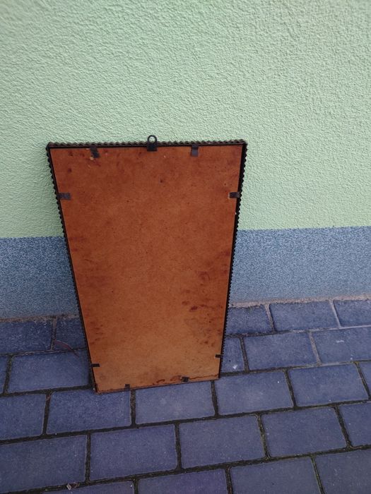 Lustra dwa w metalowej ramie