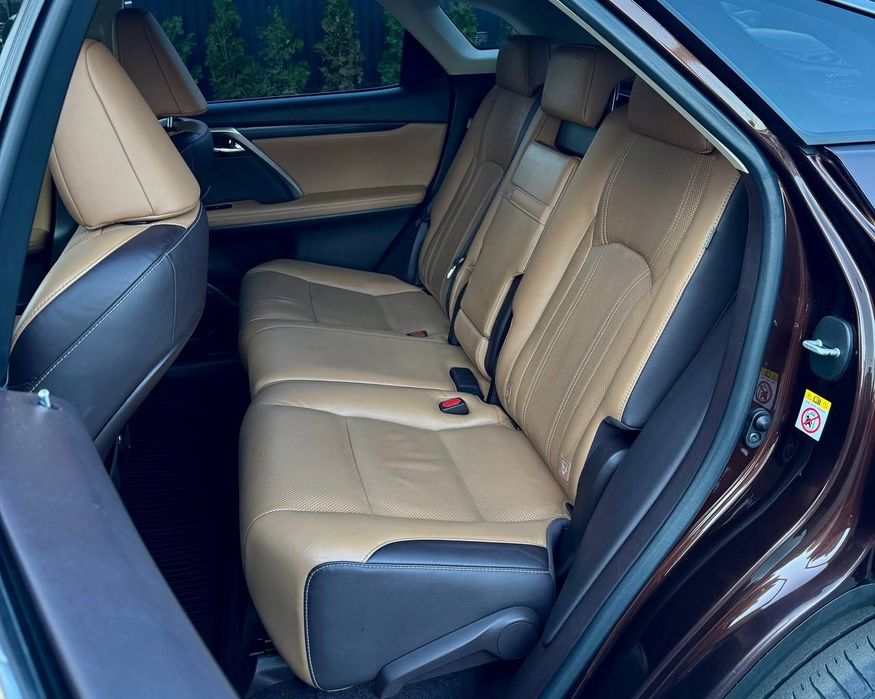 Lexus RX 450h official