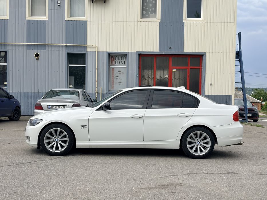 BMW 3 E90 328i xDrive! 2011год , 3 литра, автомат, идеал!