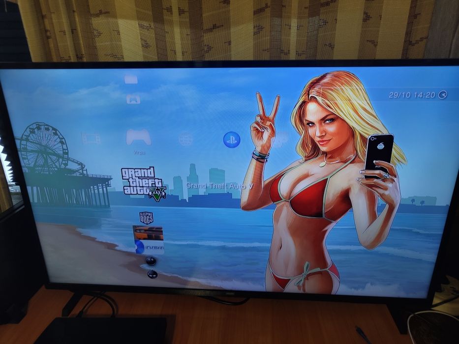 Продам sony playstation 3 slim
