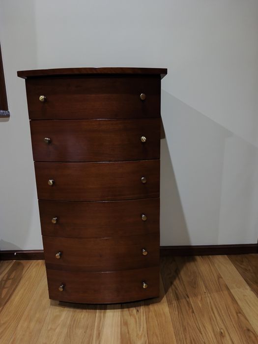 Quarto completo em muito bom estado
