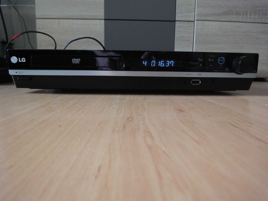 Wzmacniacz LG-do naprawy