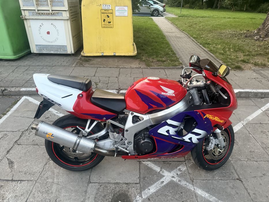 Honda CBR 900/919 sc33 polift, super stan, zamiana