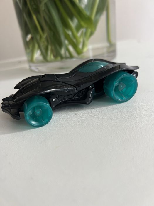 MacDonalds фігурки Hasbro hotweels mcdonalds 2012 2018 2019