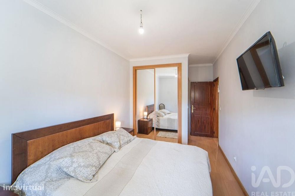 Apartamento T2 em Chafé de 88 m2