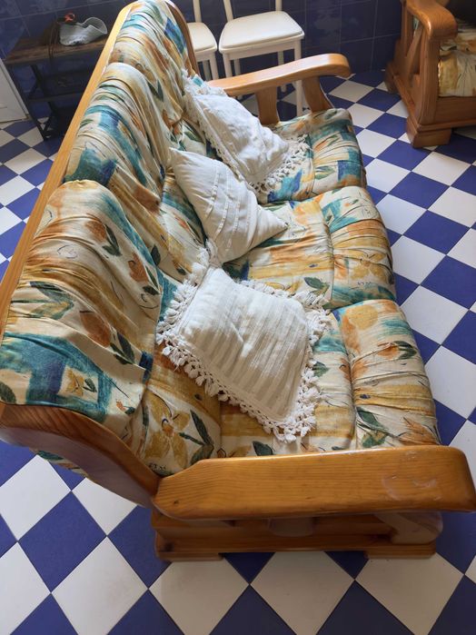 Conjunto de Sofás (sofá de 3 lugares + 2 sofás individuais)