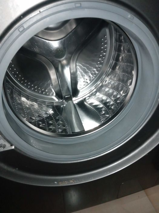 Máquina de lavar roupa SAMSUNG. pouco uso, capacidade de 8kg