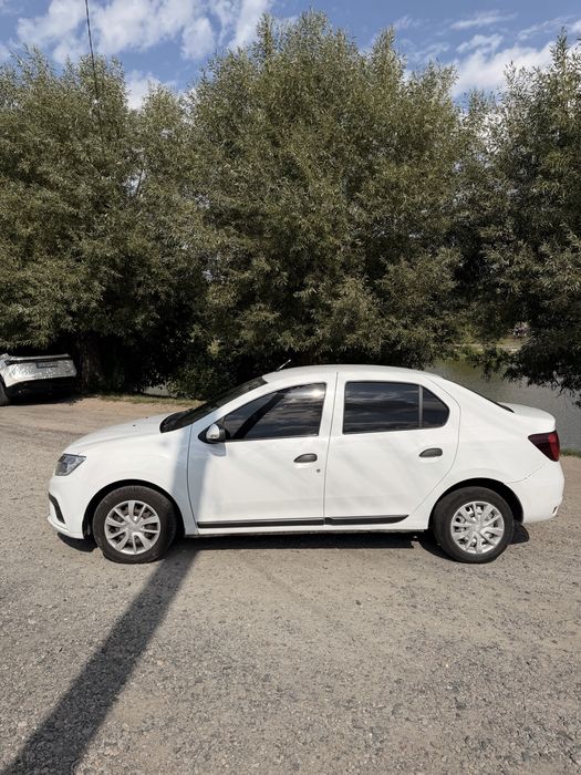 Renault Logan 2019 • 1.0 MPI • Газ/бензин