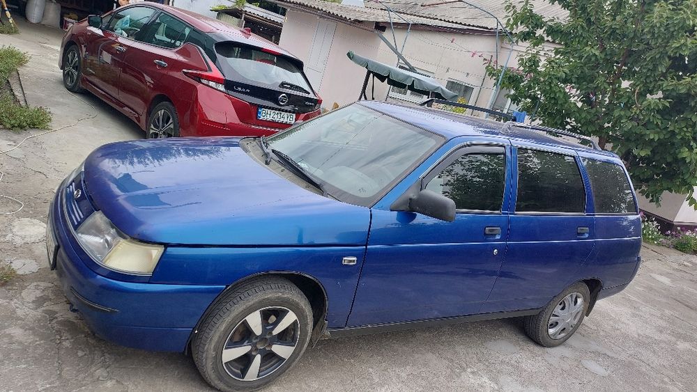 автомобиль ВАЗ 2111