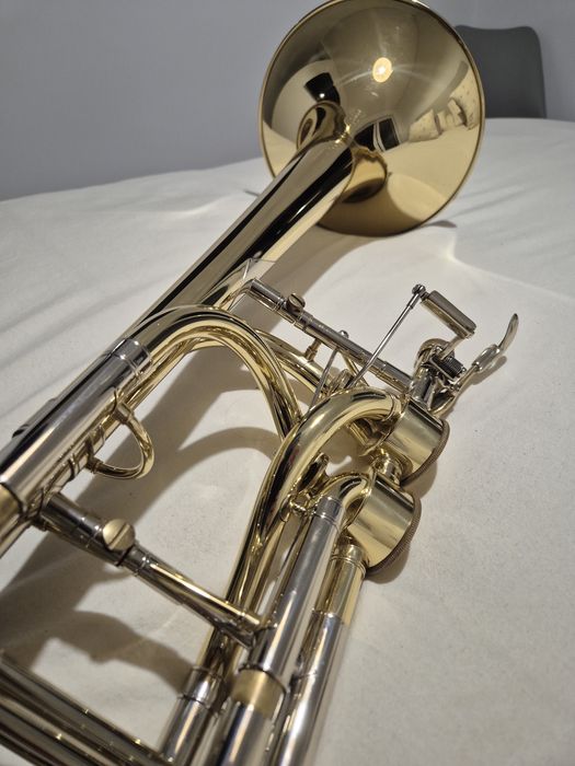 Trombone Baixo Courtois AC551