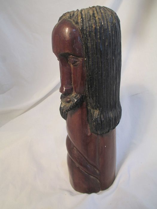 Escultura de madeira