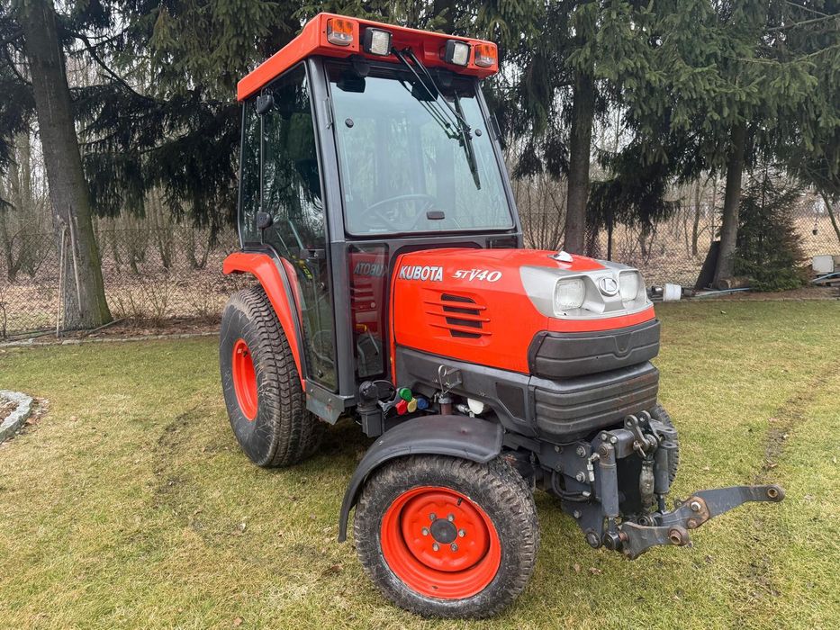 Kubota STV  4x4  traktor ciagnik komunalny  jak deere