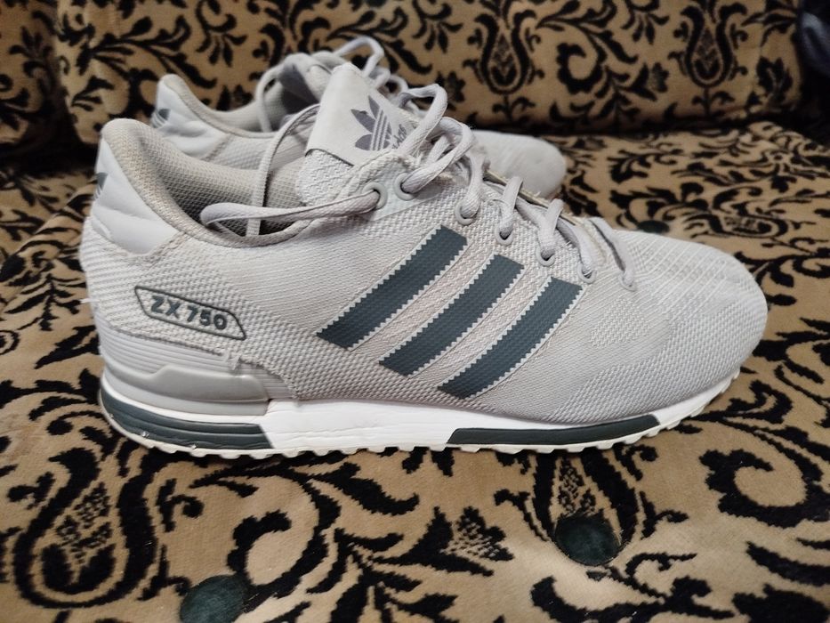 adidas zx 750 43 - купити чоловічі кросівки - Ціна на OLX.ua