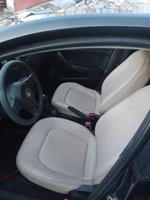 Фульцваген джета  2014р з двигуном 1.6 мпі газ бензин