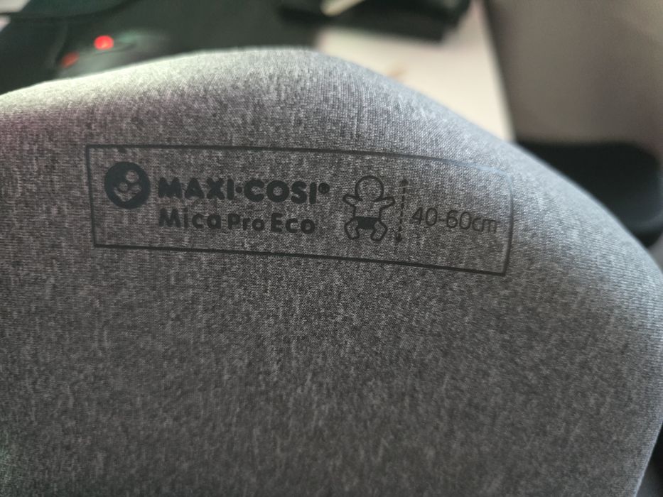 Вкладиш в автокрісло Maxi-Cosi Mica Pro Eco