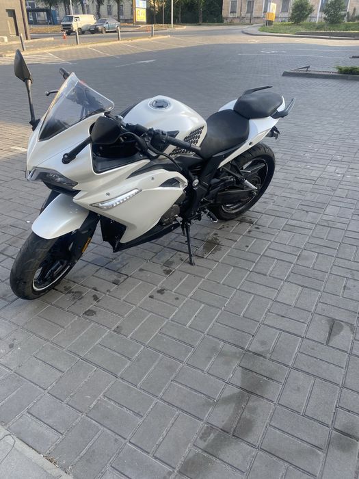 Продам voge 300rr