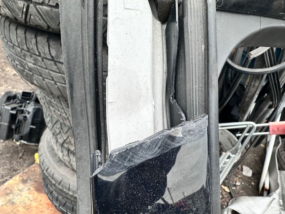 Двері Ford Escape mk3 зад праві