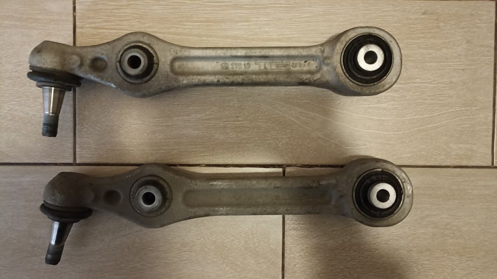 Рычаг подвески нижний перед Mercedes-Benz GLC 300 2018 пробега 68 тис.