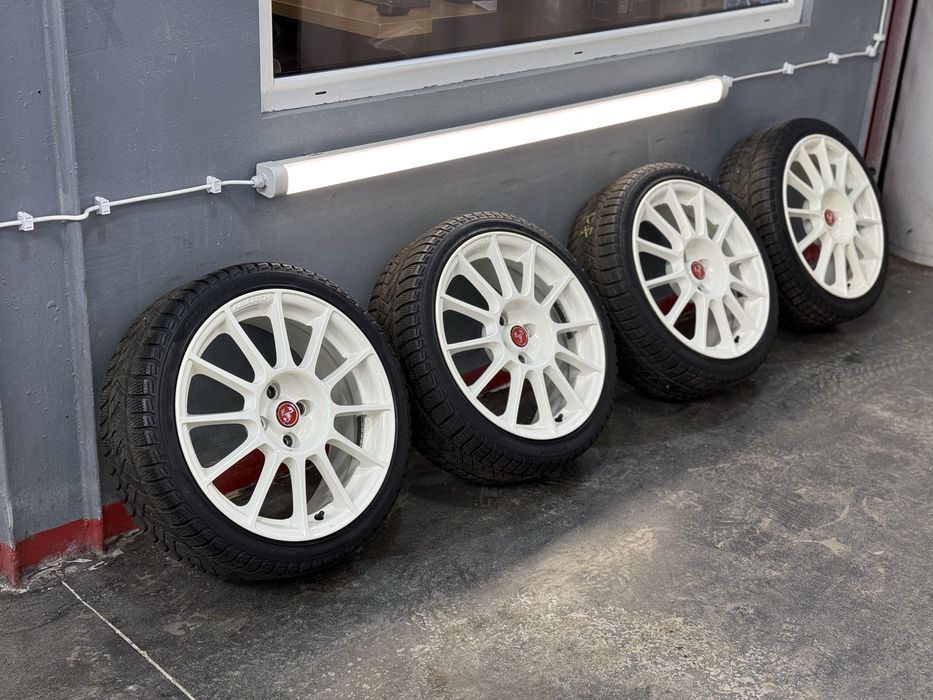 Koła, felgi aluminiowe 17” Abarth 500, 595, Brembo Supersport, białe