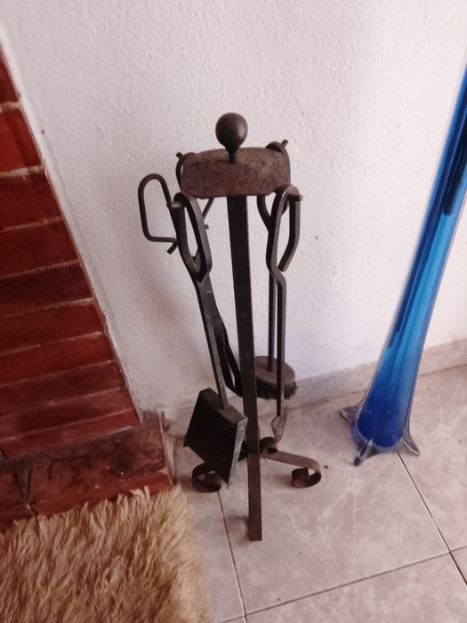 Lareira ferramentas em metal fundido