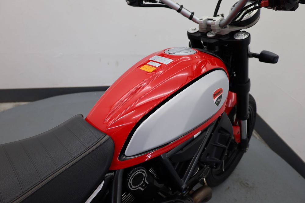 Ducati Scrambler Icon 2022 року
