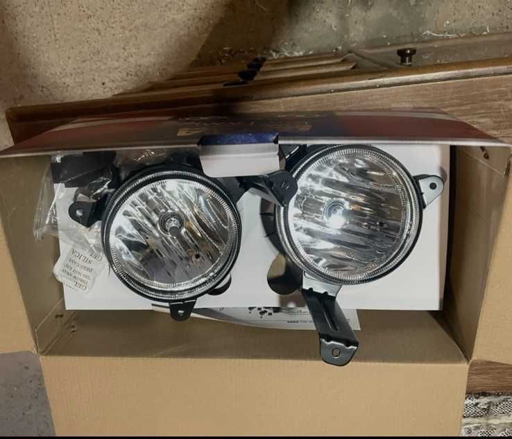 Противотуманные фары Mitsubishi L200