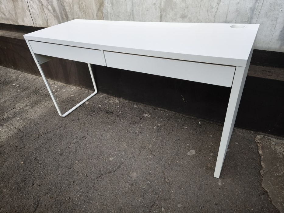 Стіл з шухлядами IKEA MICKE