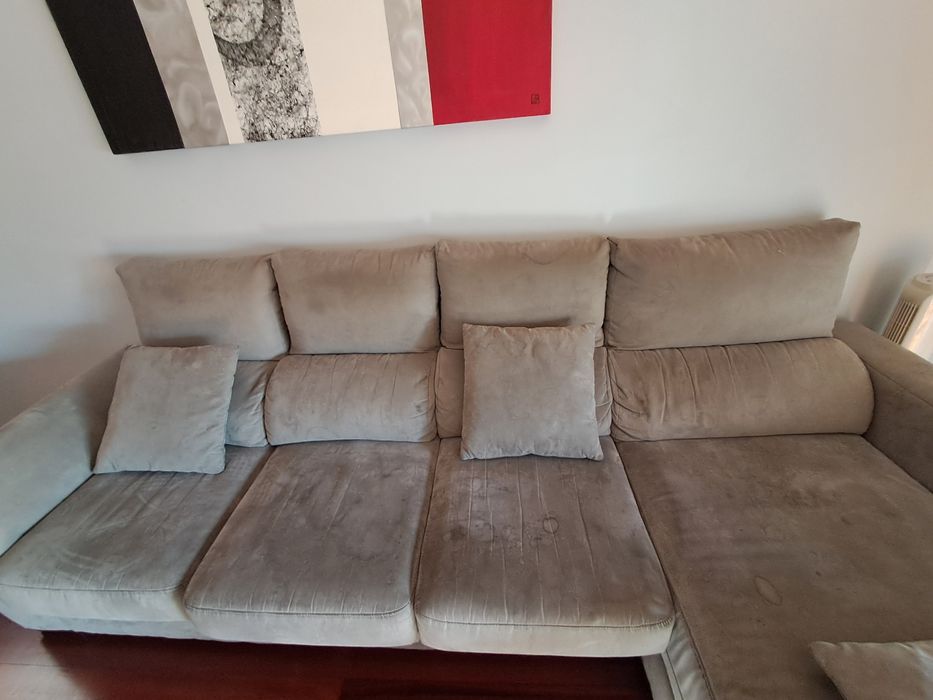 Sofá com chaise long