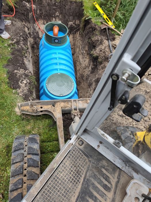 minikoparka wykopy korytowanie fundamenty koparka młot hydrauliczny