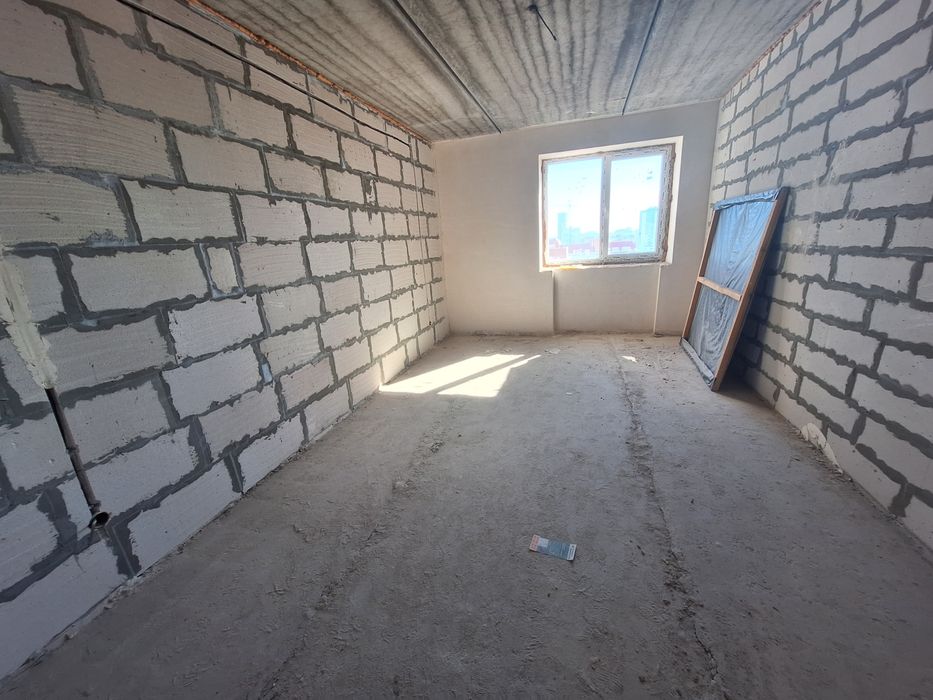 2ка, центр, Симфония 80кв. - 72000д. (і1