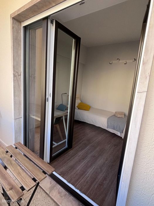 Quarto - localizado em Arroios Lisbon