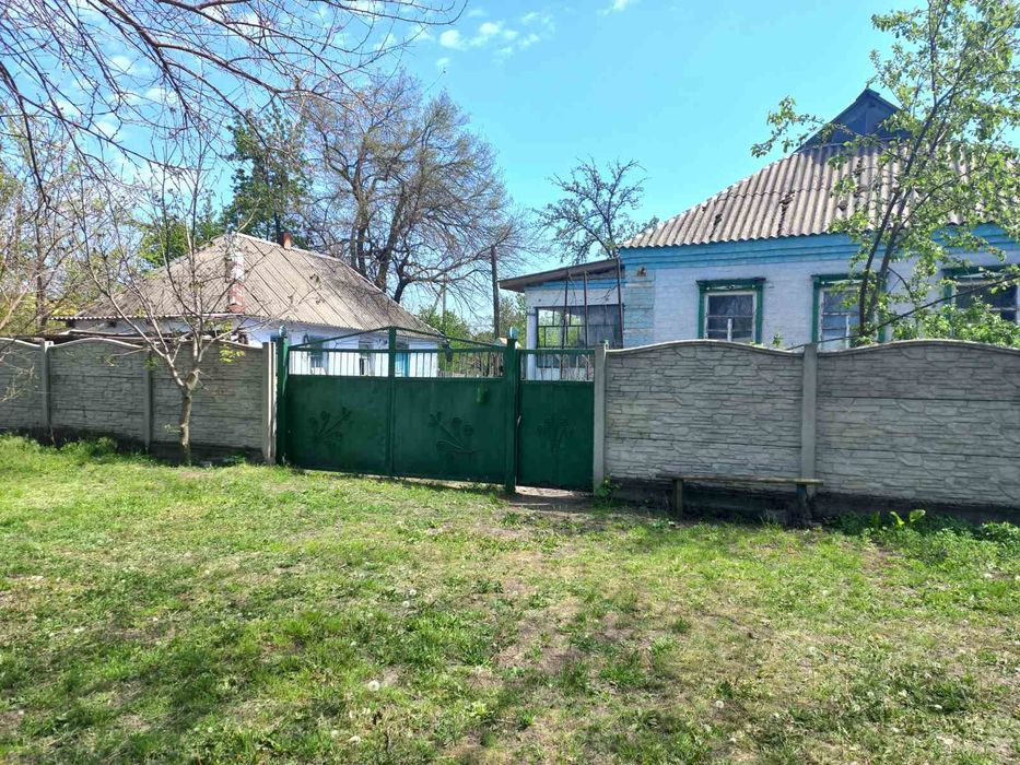 Продам дім, з приватизованою ділянкою